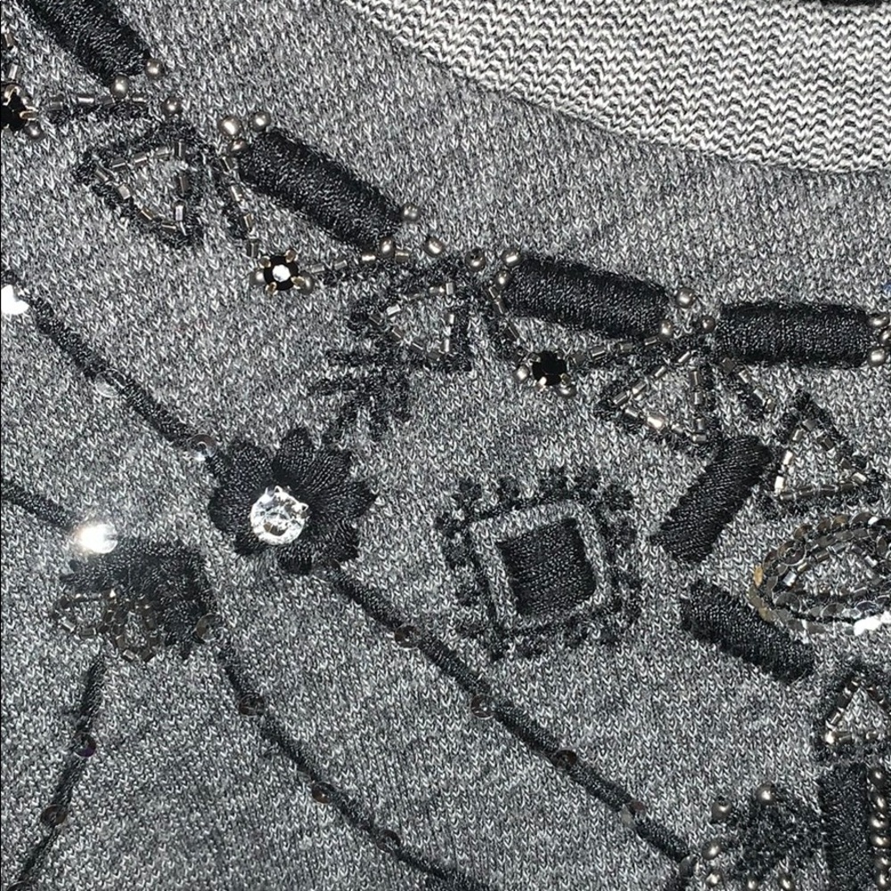 Abercrombie & Fitch Gray Embroidered Sweatshirt - Picture 5 of 10